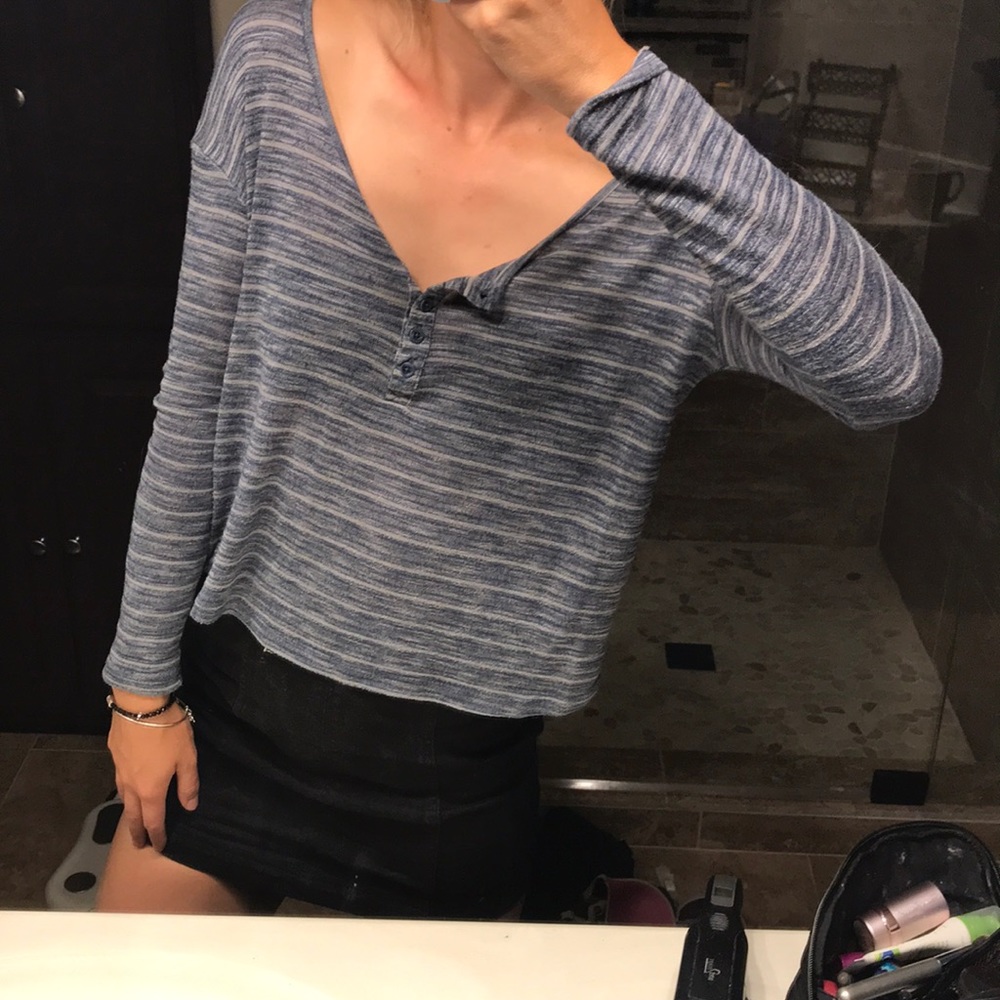 Blue striped OU Long sleeve crop